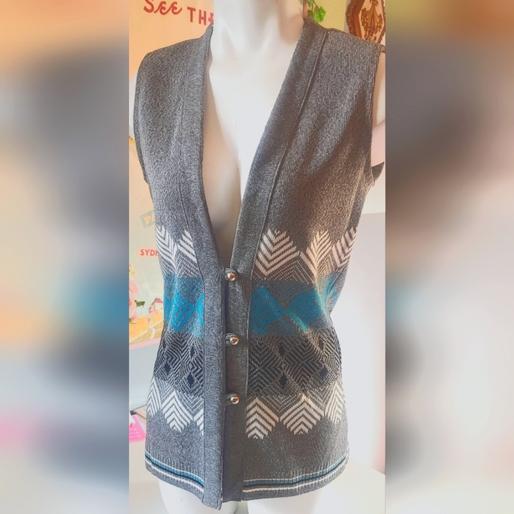 Vintage ladies vest by Walden Sport.